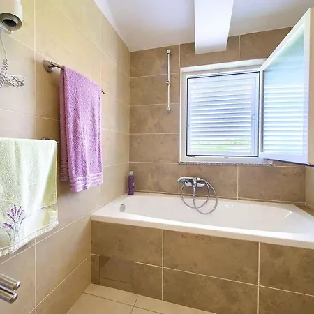 In Soline/insel Krk 38395 Apartamento *