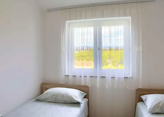아파트 In - Insel Krk 38395 *